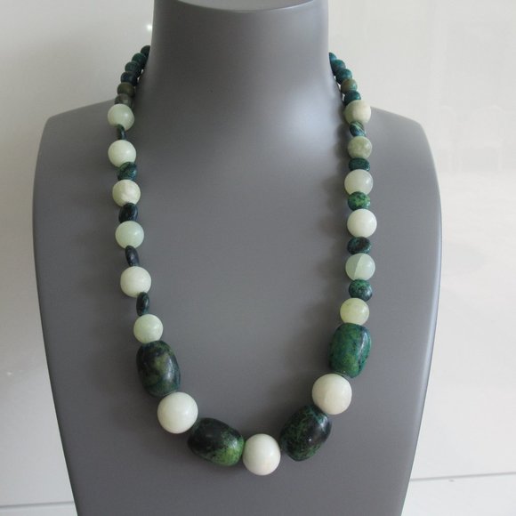 BEAUTIFUL MARBLED GREEN GRADUATED BEADS NECKLACE 90 grs 20.5 Long - Picture 1 of 7